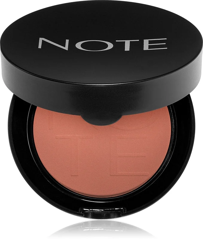 Note Cosmetique Luminous Silk blush in polvere 02 Pink In Summer 5,5 g